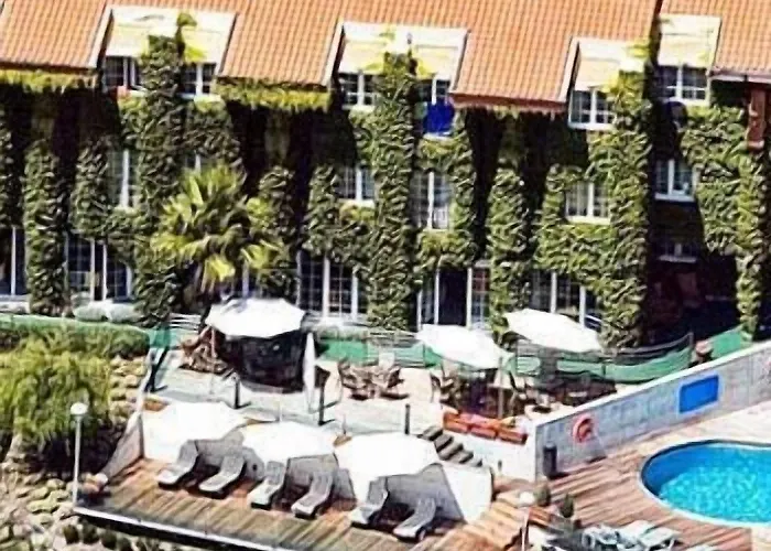 Arha De - Antiguo Albatros Otel 3*