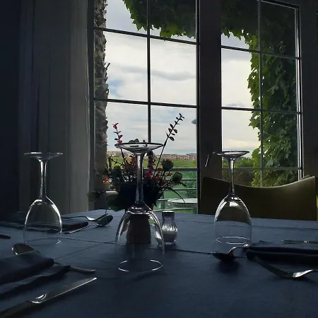 Arha De - Antiguo Albatros 3* スアンセス